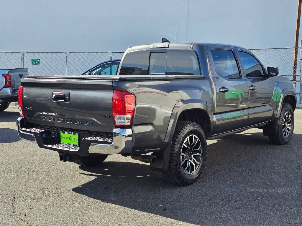 Used 2019 Toyota Tacoma SR5 AWD/4WD image 7