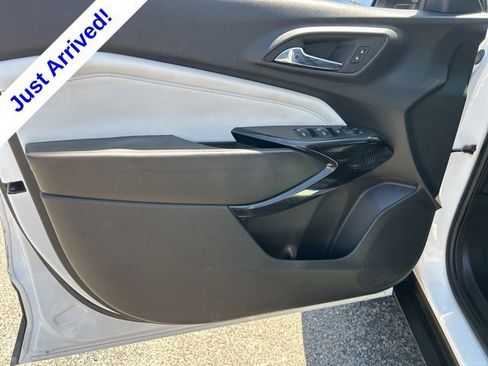 Used 2024 Chevrolet Trax LT w/ Driver Confidence Package FWD image 11