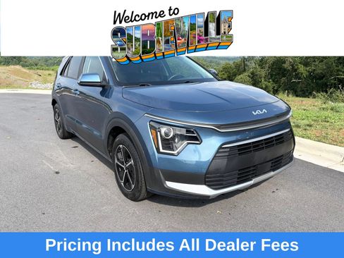 Used 2025 Kia Niro EX FWD image 1