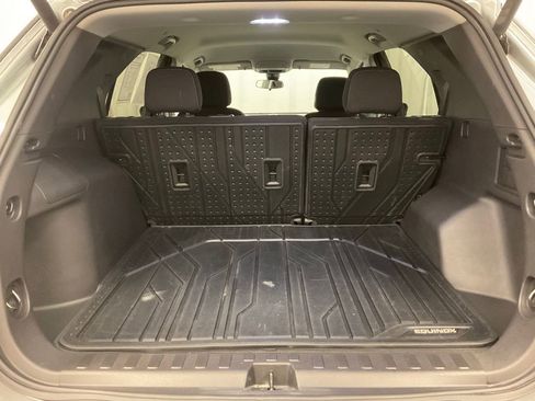 Used 2024 Chevrolet Equinox LT image 37