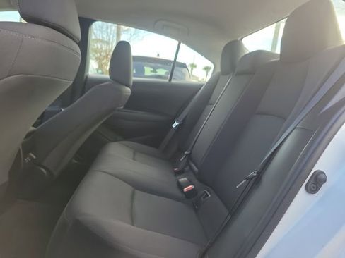 Used 2025 Toyota Corolla LE image 10