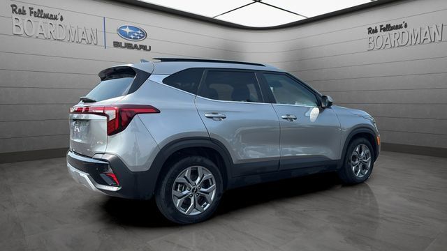 Used 2024 Kia Seltos S AWD/4WD image 4