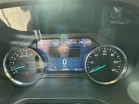 Used 2024 Ford Expedition XLT image 17