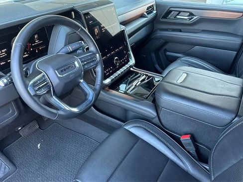 Used 2025 GMC Yukon Denali image 10