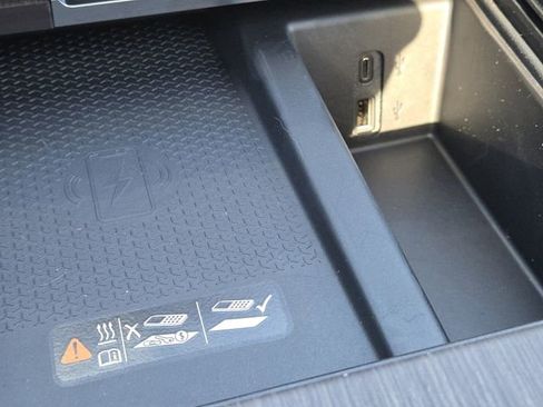 New 2026 GMC Acadia Denali w/ Super Cruise Package image 8