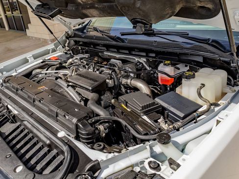 Used 2025 GMC Sierra 2500 SLT w/ SLT Convenience Package image 38