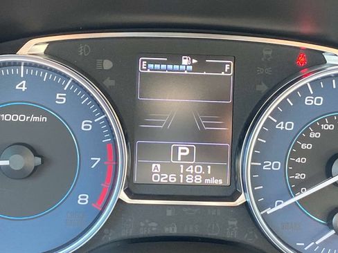 Used 2016 Subaru Crosstrek 2.0i Premium AWD/4WD image 31