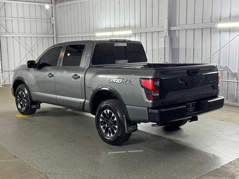 Used 2020 Nissan Titan PRO-4X w/ Pro-4x Convenience Package AWD/4WD image 15