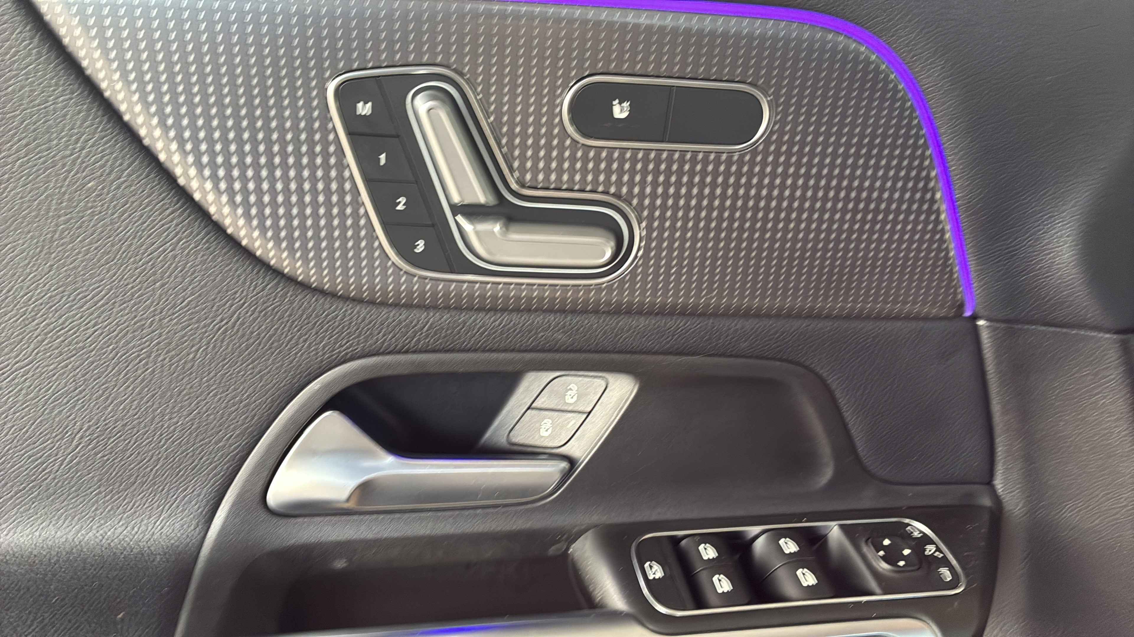 Certified 2021 Mercedes-Benz GLB 250 image 20