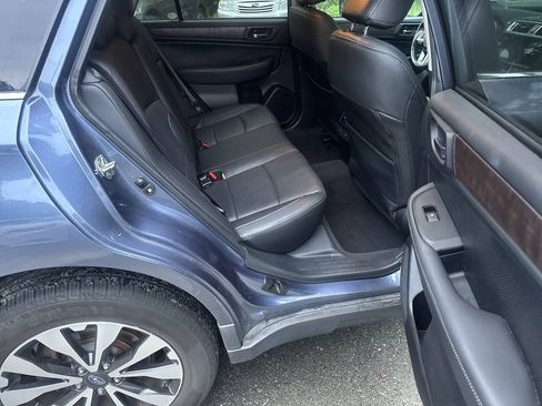 Used 2016 Subaru Outback 2.5i Limited AWD/4WD image 14