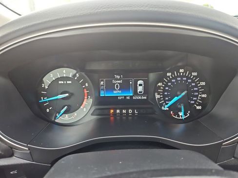 Used 2018 Ford Fusion SE image 17