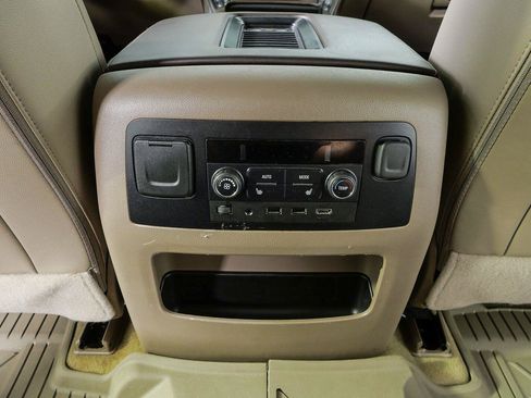 Used 2017 Chevrolet Tahoe Premier RWD image 19