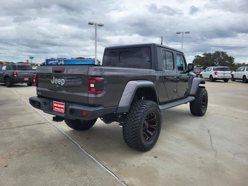 Used 2020 Jeep Gladiator Overland image 5