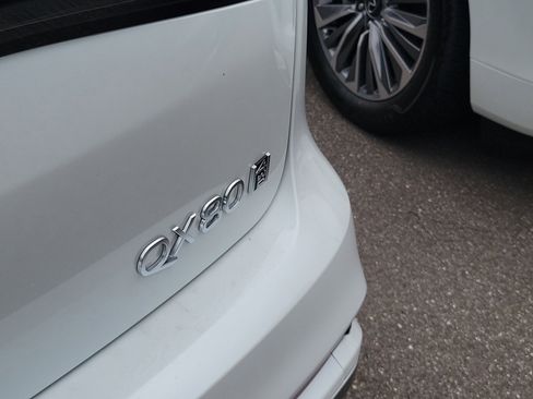 New 2026 INFINITI QX80 Luxe image 7