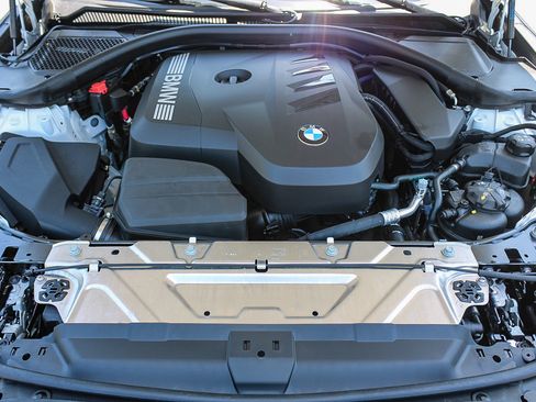 New 2026 BMW 330i Sedan w/ M Sport Package RWD image 24