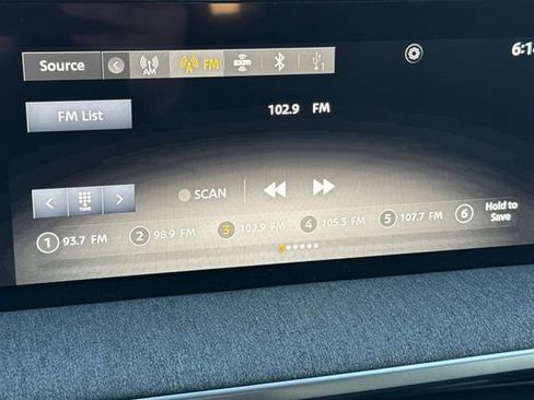 New 2025 Nissan Kicks SV image 18