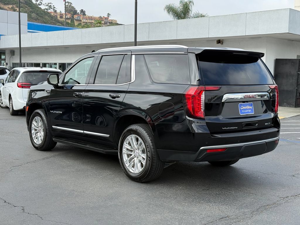 Used 2024 GMC Yukon SLT AWD/4WD image 9