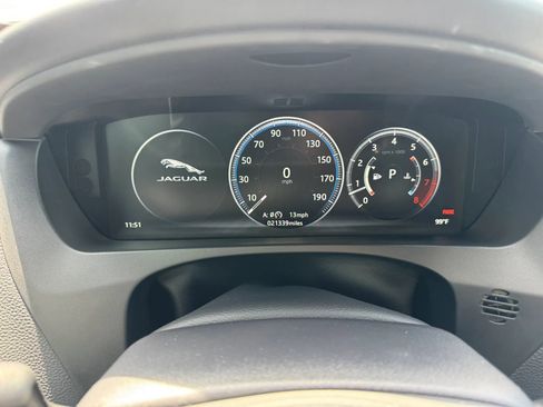 Used 2017 Jaguar F-PACE Prestige image 21