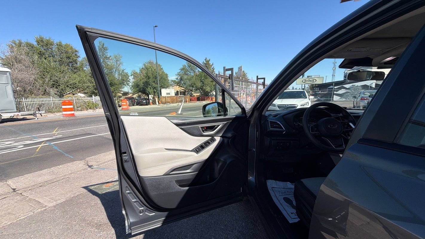 Used 2023 Subaru Forester AWD/4WD image 10
