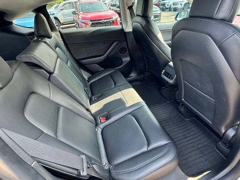 Used 2022 Tesla Model Y Performance AWD/4WD image 11