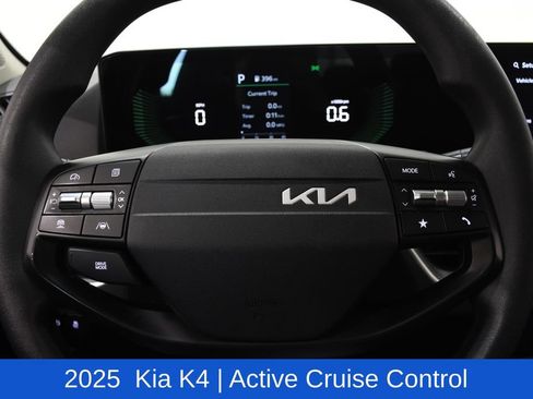 Used 2025 Kia K4 FWD image 11