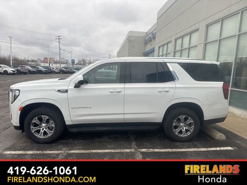 Used 2024 GMC Yukon SLE w/ Max Trailering Package image 1