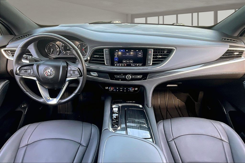 Used 2023 Buick Enclave Premium w/ Experience Buick Package FWD image 7