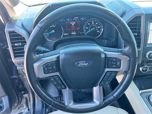 Used 2020 Ford Expedition Platinum image 11