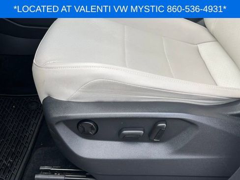 Used 2020 Volkswagen Tiguan SE w/ Panoramic Sunroof Package image 30