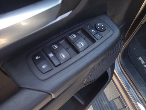 Used 2023 RAM 1500 Lone Star RWD image 19