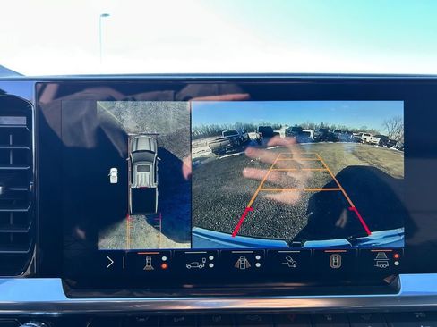 Used 2025 GMC Sierra 1500 Elevation w/ Elevation Premium Package image 6