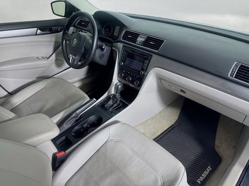 Used 2015 Volkswagen Passat 1.8T Limited Edition image 35