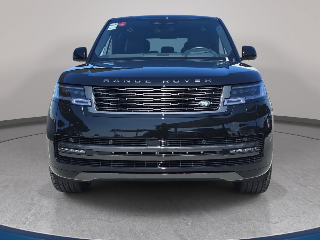 New 2027 Land Rover Range Rover Long Wheelbase SE AWD/4WD image 2