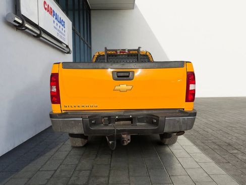 Used 2009 Chevrolet Silverado 2500 W/T image 2