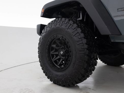 Used 2014 Jeep Wrangler Sport w/ Quick Order Package 24S AWD/4WD image 17