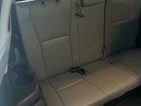 Used 2023 Toyota Highlander Limited image 56