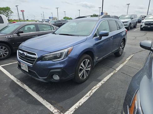 Used 2018 Subaru Outback 2.5i Limited AWD/4WD image 1