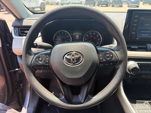 Certified 2022 Toyota RAV4 XLE AWD/4WD image 32