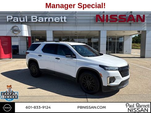 Used 2023 Chevrolet Traverse LT FWD image 18