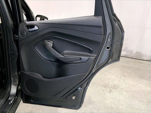 Used 2017 Ford Escape SE w/ SE Leather Comfort Package FWD image 23