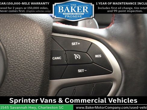 Used 2018 Jeep Grand Cherokee Trailhawk AWD/4WD image 23