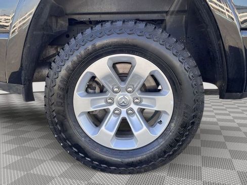Used 2020 RAM 1500 Laramie image 32