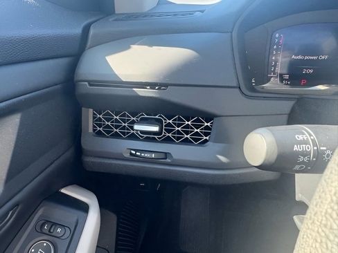 Used 2024 Honda Accord EX image 11