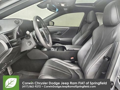 Used 2025 Lexus ES 350 F Sport image 19