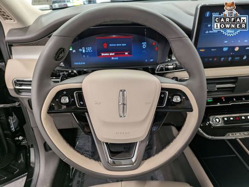 Used 2024 Lincoln Corsair AWD w/ Equipment Group 101A image 20