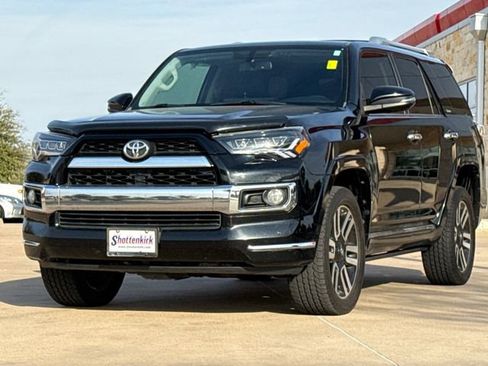 Used 2016 Toyota 4Runner Limited AWD/4WD image 3
