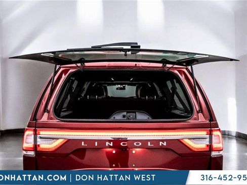 Used 2017 Lincoln Navigator L Reserve image 34