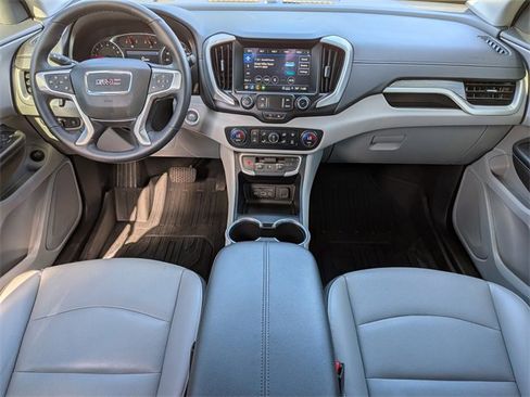 Used 2024 GMC Terrain SLT image 19