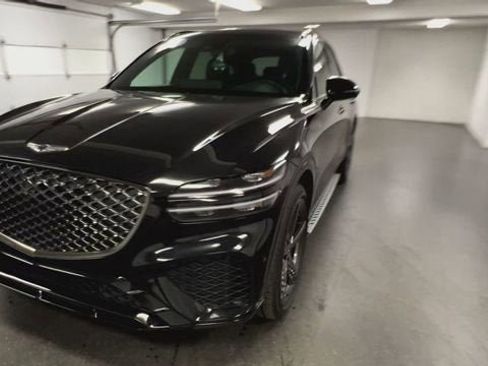 Used 2025 Genesis GV70 3.5T Sport w/ Sport Advanced Package AWD/4WD image 4