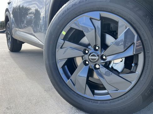 New 2026 Nissan Rogue SV image 6